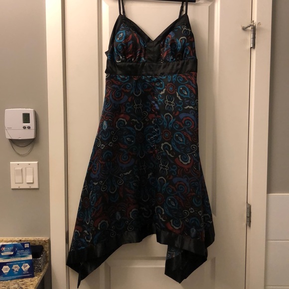 Smart Set spaghetti strap asymmetrical satin dress - Picture 2 of 5